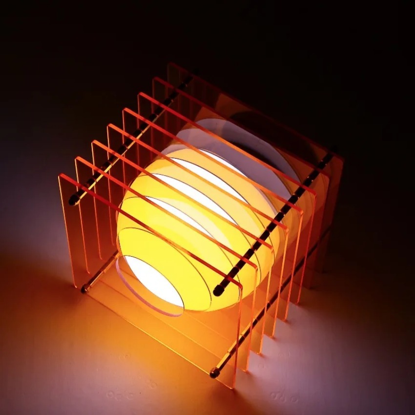 Lighting Decoration Ideas - Lámpara Lunar DIY de Acrílico con